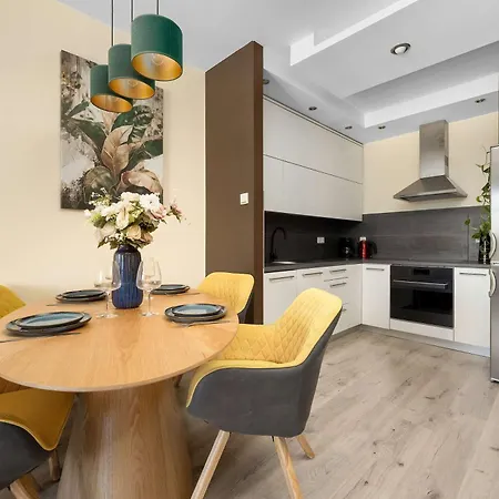 Stylish With A Bath And A Balcony In The Centre By Renters * Wrocław