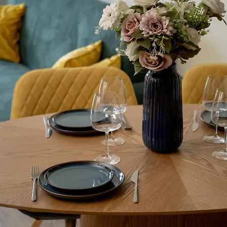 Stylish With A Bath And A Balcony In The Centre By Renters * 브로츠와프