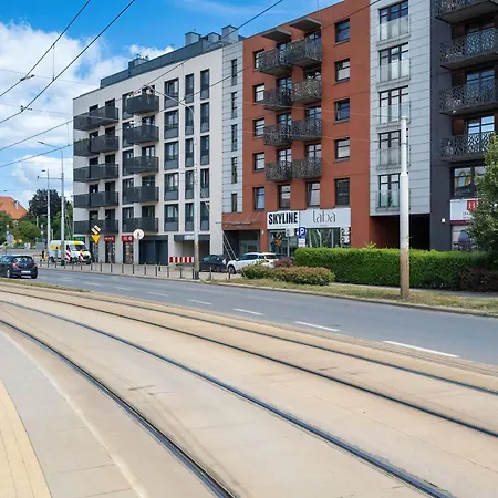 Stylish With A Bath And A Balcony In The Centre By Renters